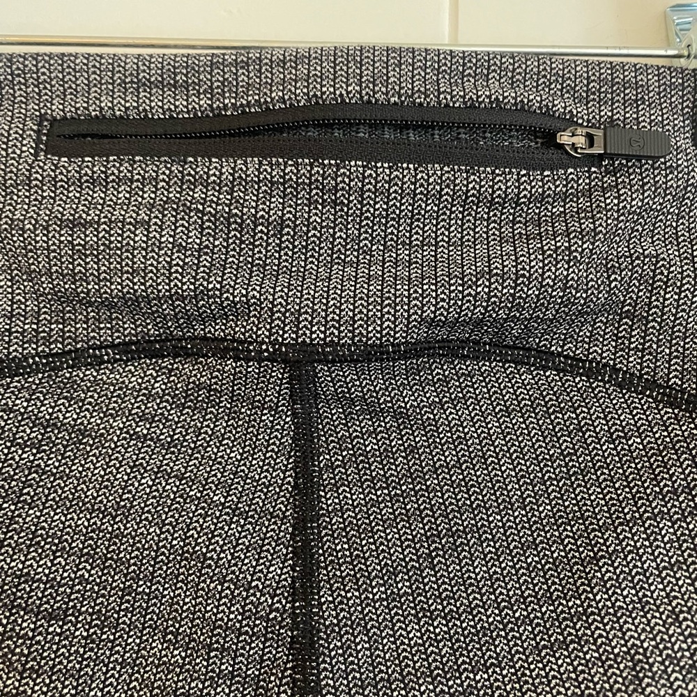 Reflective Lululemon Leggings - Picture 3 of 6